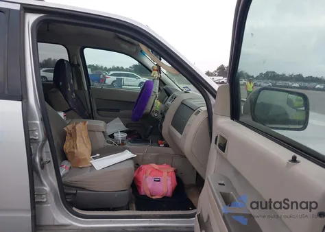 2011 Ford Escape Xlt from USA, damaged, VIN 1FMCU0D74BKA87669